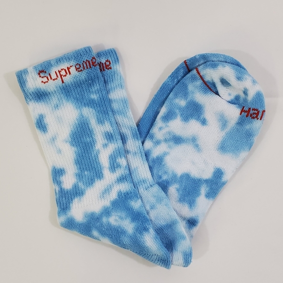blue supreme socks